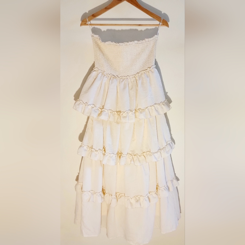 Tiered neutral maxi dress size Medium